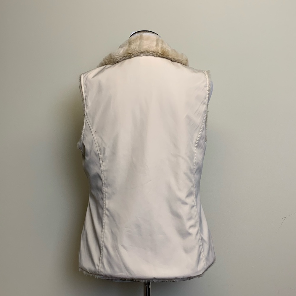 🍄 Kristen Blake Reversible Faux Fur Vest Size S - Picture 8 of 13